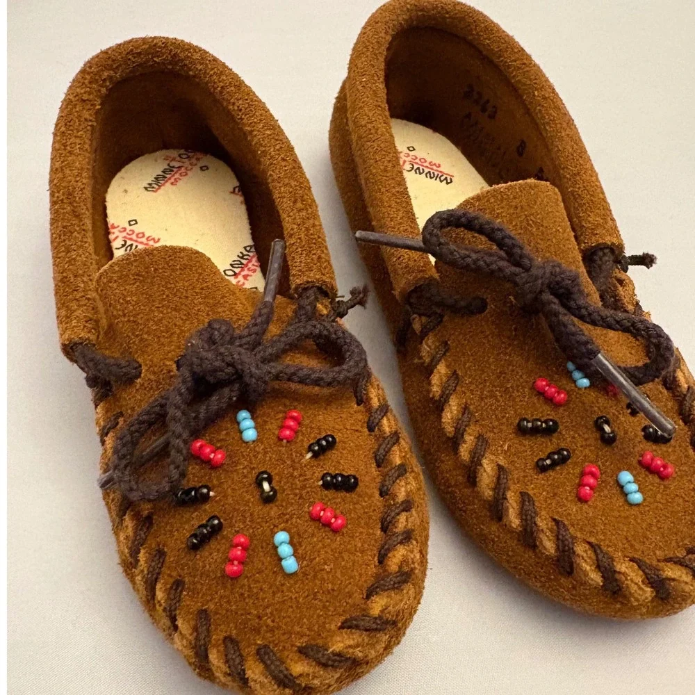 Minnetonka childs moccasin